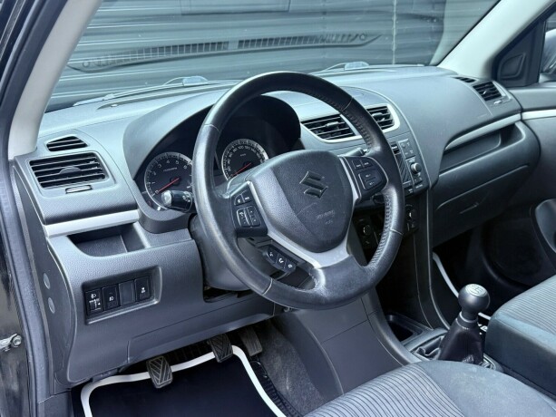 suzuki-swift-bensin-2011-big-10