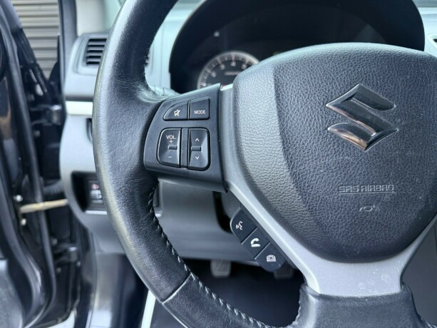 suzuki-swift-bensin-2011-big-14