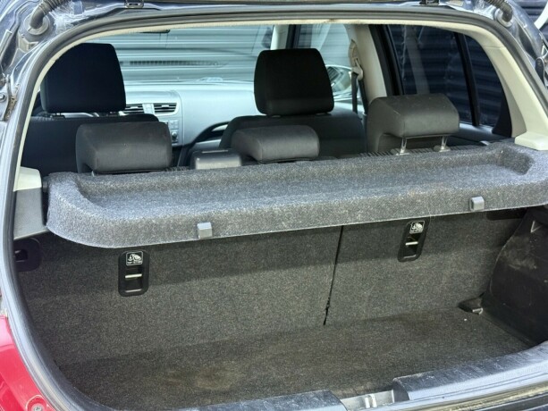 suzuki-swift-bensin-2011-big-26