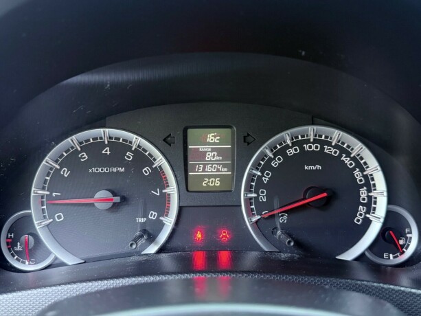 suzuki-swift-bensin-2011-big-16
