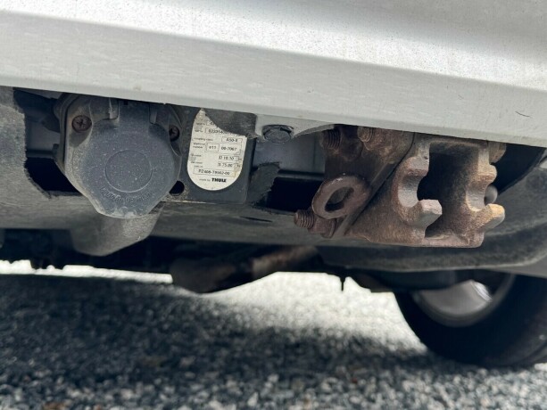 toyota-avensis-diesel-2009-big-19