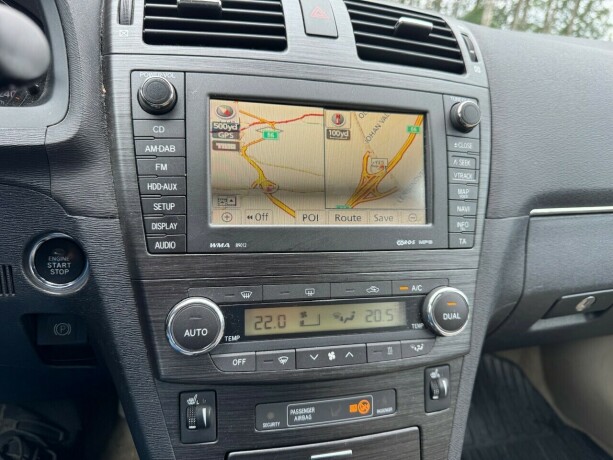toyota-avensis-diesel-2009-big-14