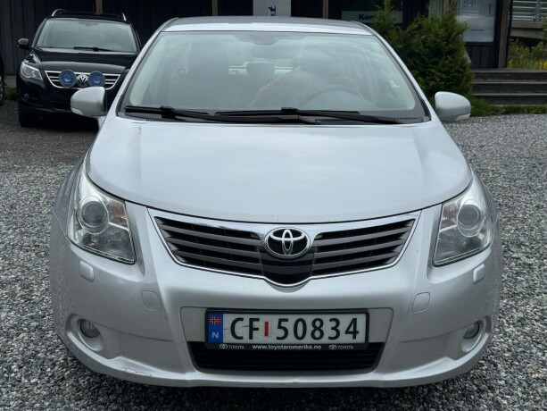 toyota-avensis-diesel-2009-big-1