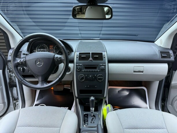 mercedes-benz-a-klasse-bensin-2011-big-9
