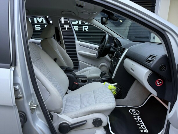 mercedes-benz-a-klasse-bensin-2011-big-20
