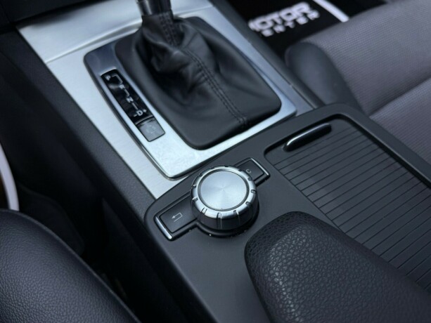 mercedes-benz-c-klasse-bensin-2013-big-25