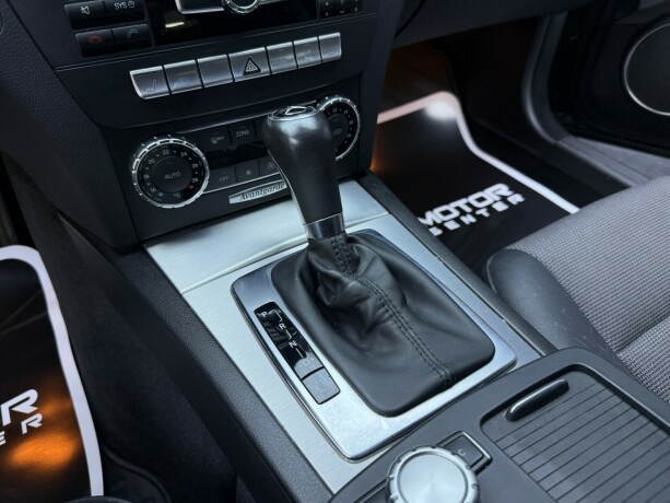 mercedes-benz-c-klasse-bensin-2013-big-24