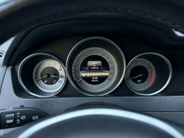 mercedes-benz-c-klasse-bensin-2013-big-16