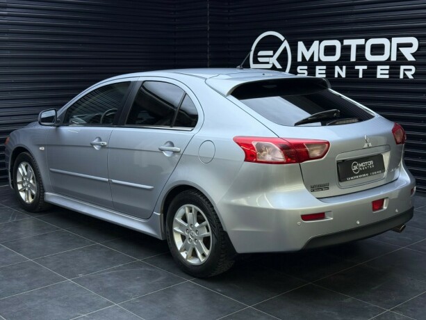 mitsubishi-lancer-diesel-2013-big-1