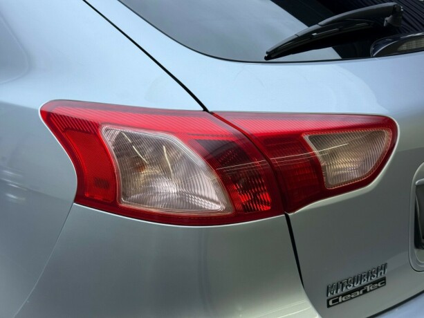 mitsubishi-lancer-diesel-2013-big-6