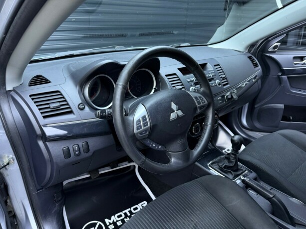 mitsubishi-lancer-diesel-2013-big-11