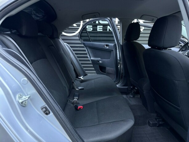 mitsubishi-lancer-diesel-2013-big-21