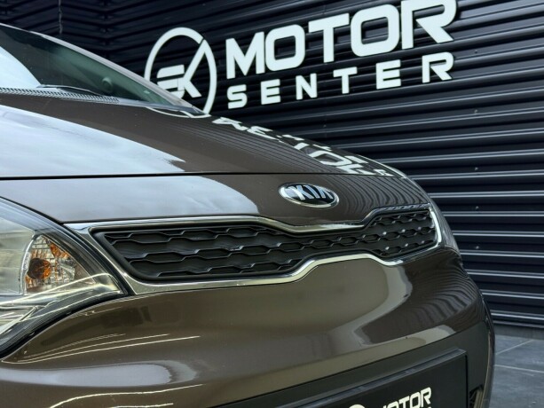 kia-rio-bensin-2013-big-4