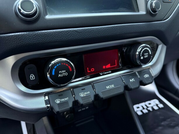 kia-rio-bensin-2013-big-21