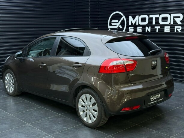 kia-rio-bensin-2013-big-1