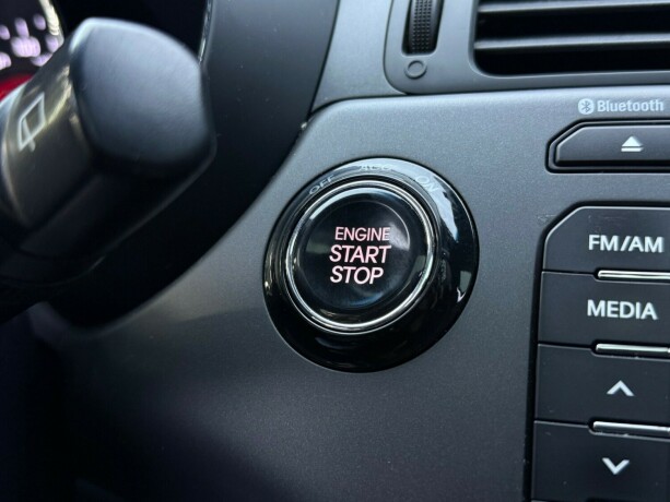 kia-rio-bensin-2013-big-25