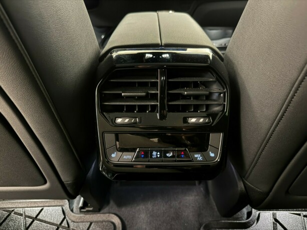 bmw-ix-xdrive-40-elektrisitet-2022-big-12