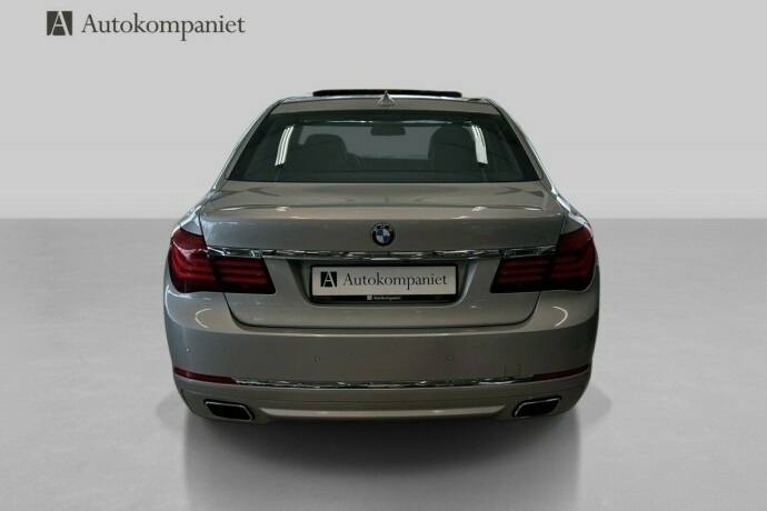 bmw-7-serie-diesel-2015-big-4