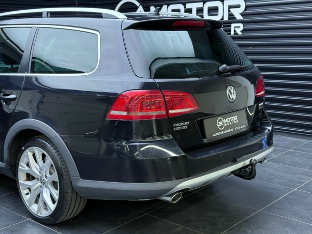 volkswagen-passat-alltrack-diesel-2013-big-5