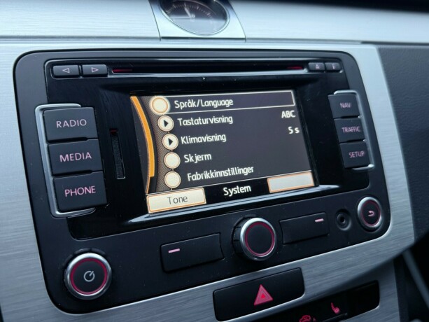 volkswagen-passat-alltrack-diesel-2013-big-25