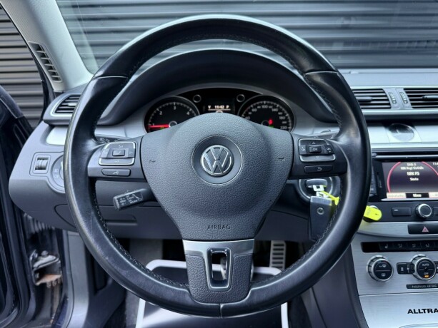 volkswagen-passat-alltrack-diesel-2013-big-13
