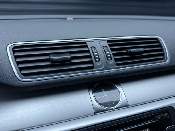 volkswagen-passat-alltrack-diesel-2013-big-18