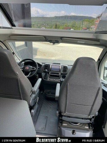 adria-twin-640-slb-diesel-2025-big-10