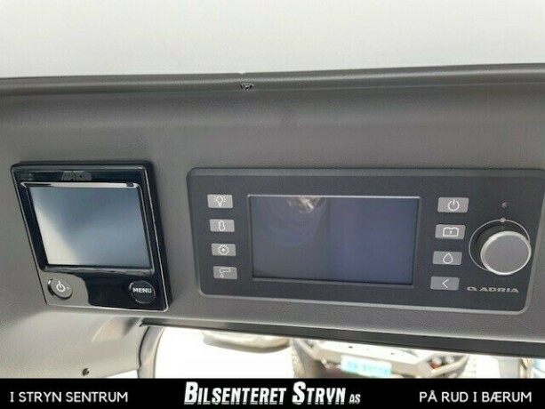 adria-twin-640-slb-diesel-2025-big-18