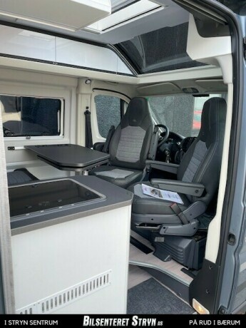 adria-twin-640-slb-diesel-2025-big-12