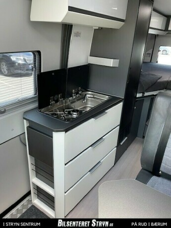 adria-twin-640-slb-diesel-2025-big-26