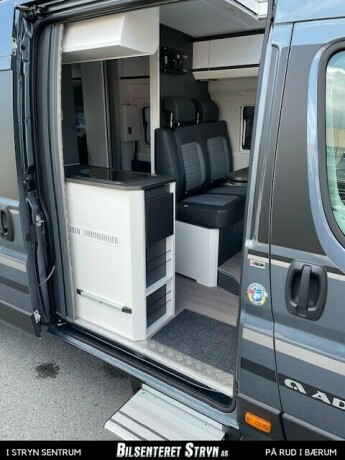 adria-twin-640-slb-diesel-2025-big-23