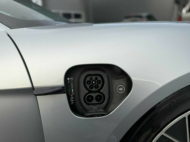 porsche-taycan-elektrisitet-2020-big-40