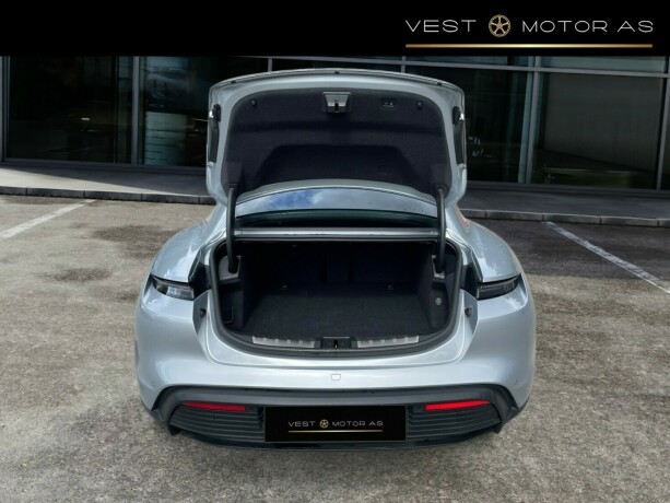 porsche-taycan-elektrisitet-2020-big-6