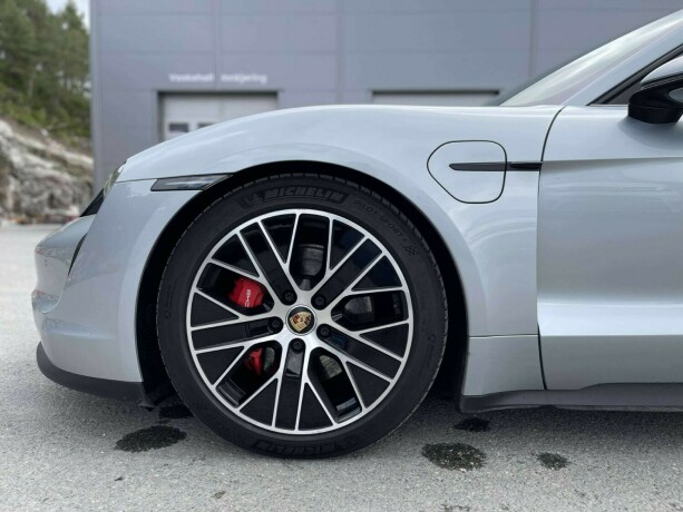 porsche-taycan-elektrisitet-2020-big-27