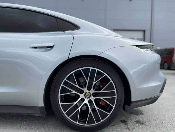 porsche-taycan-elektrisitet-2020-big-28