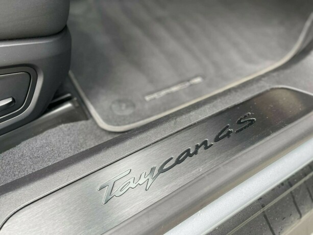 porsche-taycan-elektrisitet-2020-big-25