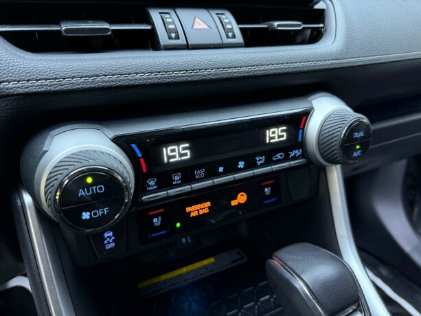 toyota-rav4-elektrisitetbensin-2019-big-24