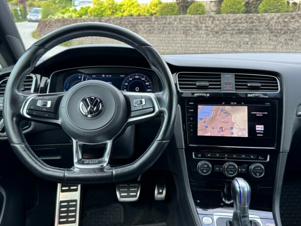 volkswagen-golf-elektrisitetbensin-2017-big-7