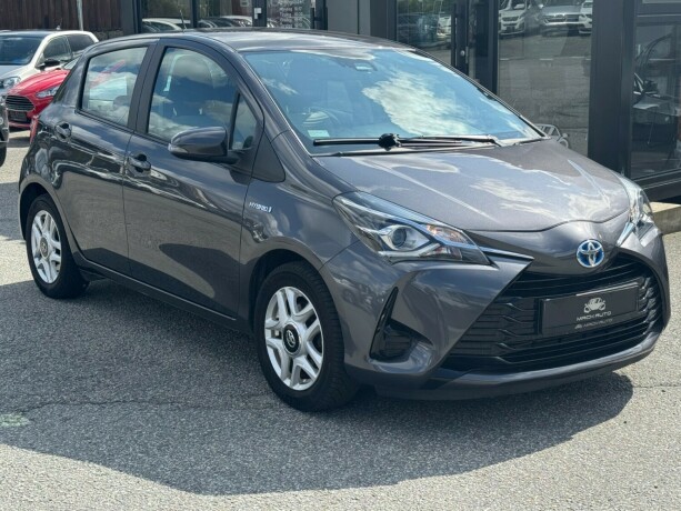 toyota-yaris-elektrisitetbensin-2018-big-2