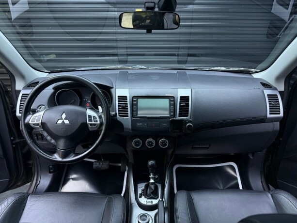 mitsubishi-outlander-diesel-2011-big-9