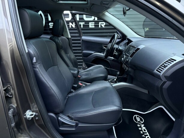 mitsubishi-outlander-diesel-2011-big-26