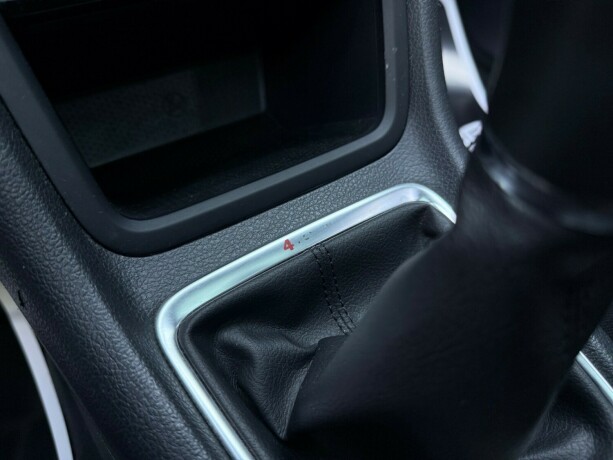 volkswagen-sharan-diesel-2015-big-27