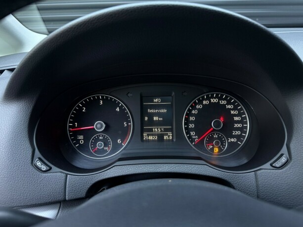 volkswagen-sharan-diesel-2015-big-17