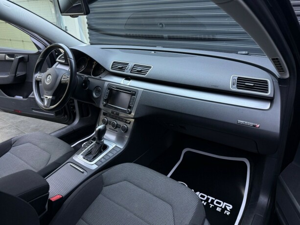 volkswagen-passat-bensin-2015-big-11