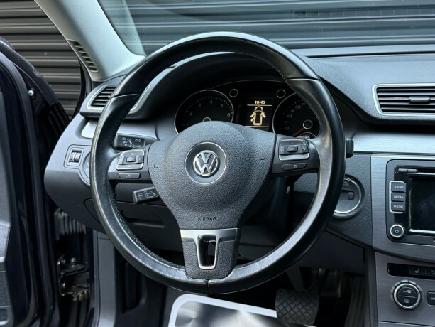 volkswagen-passat-bensin-2015-big-12