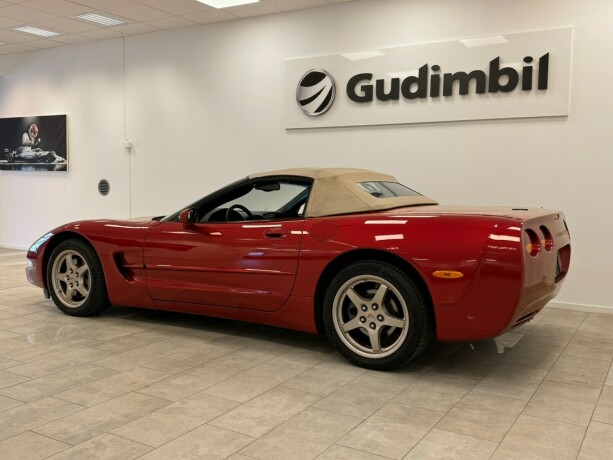 chevrolet-corvette-bensin-2004-big-9