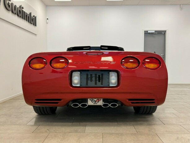 chevrolet-corvette-bensin-2004-big-6