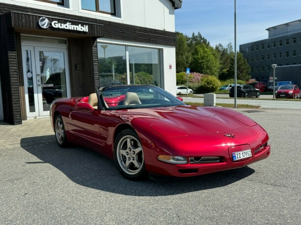 chevrolet-corvette-bensin-2004-big-20