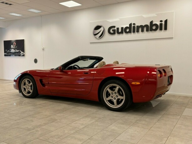 chevrolet-corvette-bensin-2004-big-2