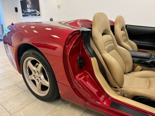 chevrolet-corvette-bensin-2004-big-11